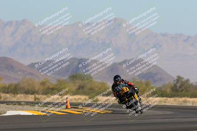 media/Nov-06-2022-SoCal Trackdays (Sun) [[208d2ccc26]]/Turn 14 (930am)/